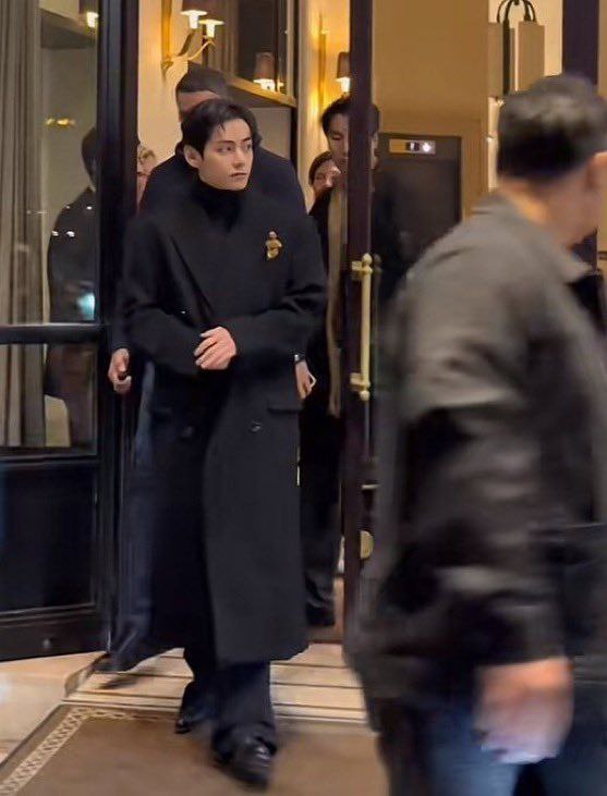 V (防彈少年團)的最新活動照片