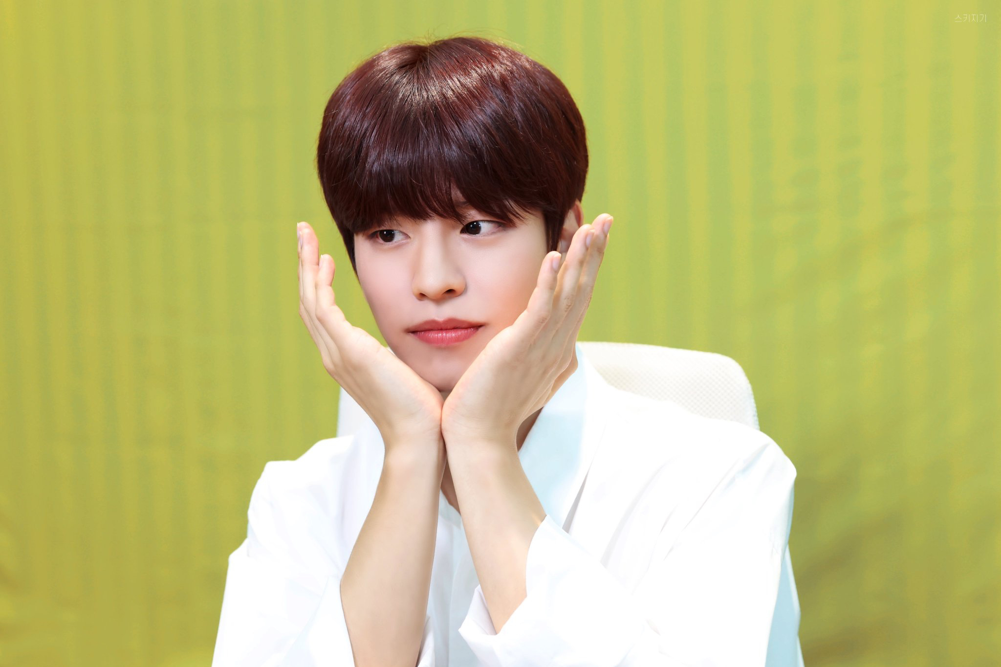 Recent activity shot of Seungmin (Stray Kids)