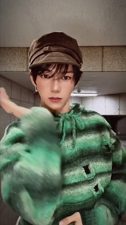 Latest photo of JL (AHOF)