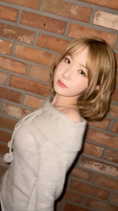 Latest photo of Hitomi (SAY MY NAME)