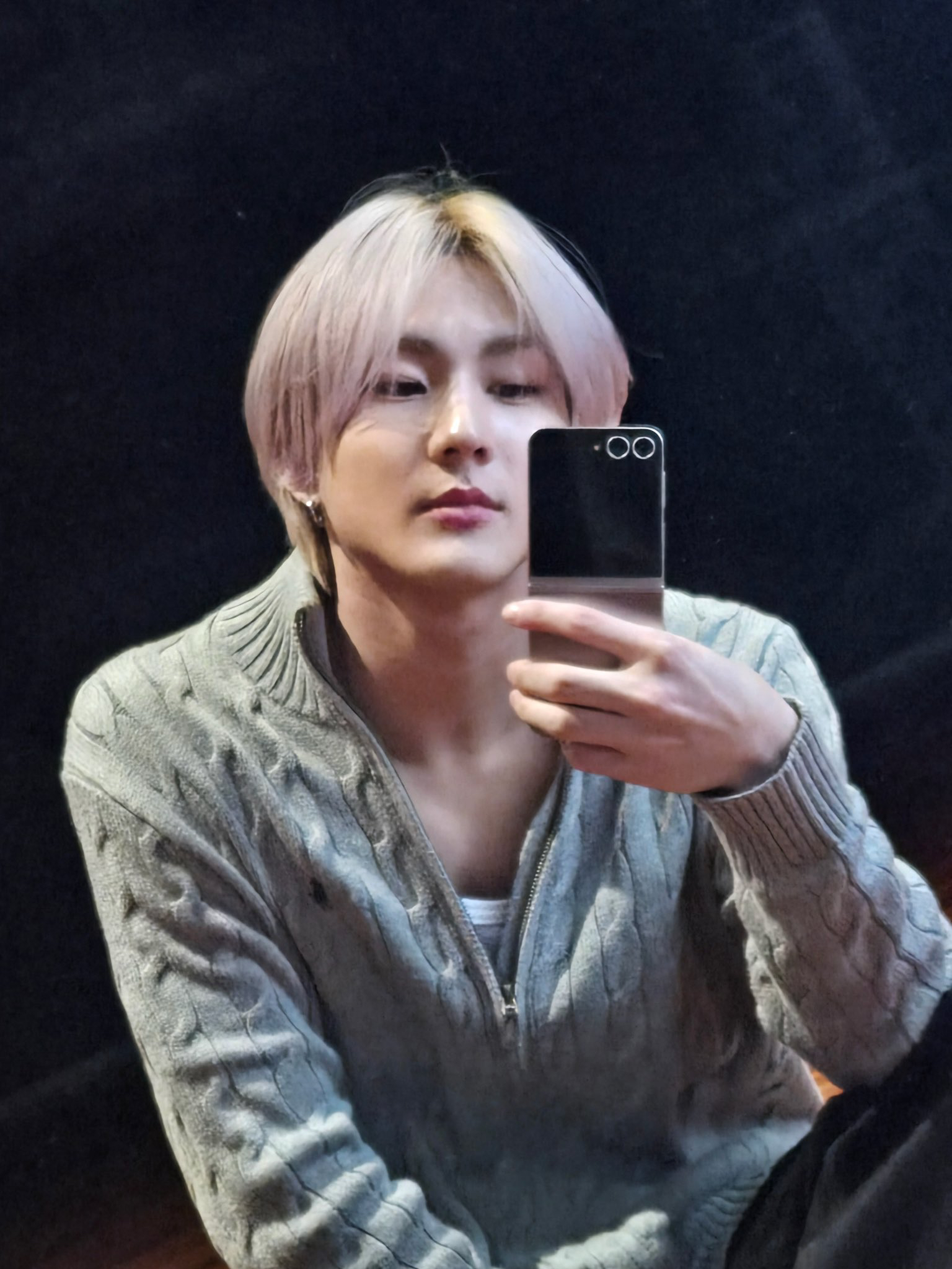 Latest photo of Jungwon (ENHYPEN)