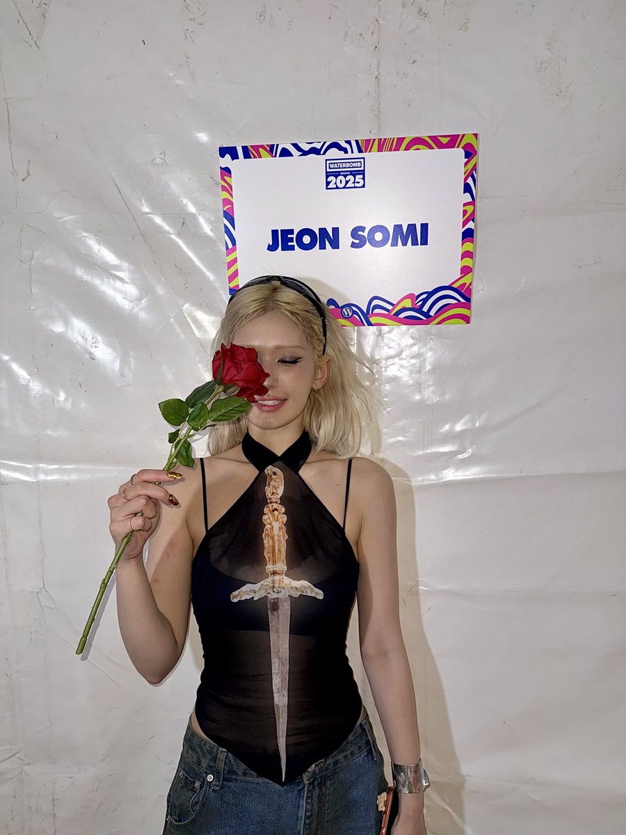 Latest photo of Jeon Somi