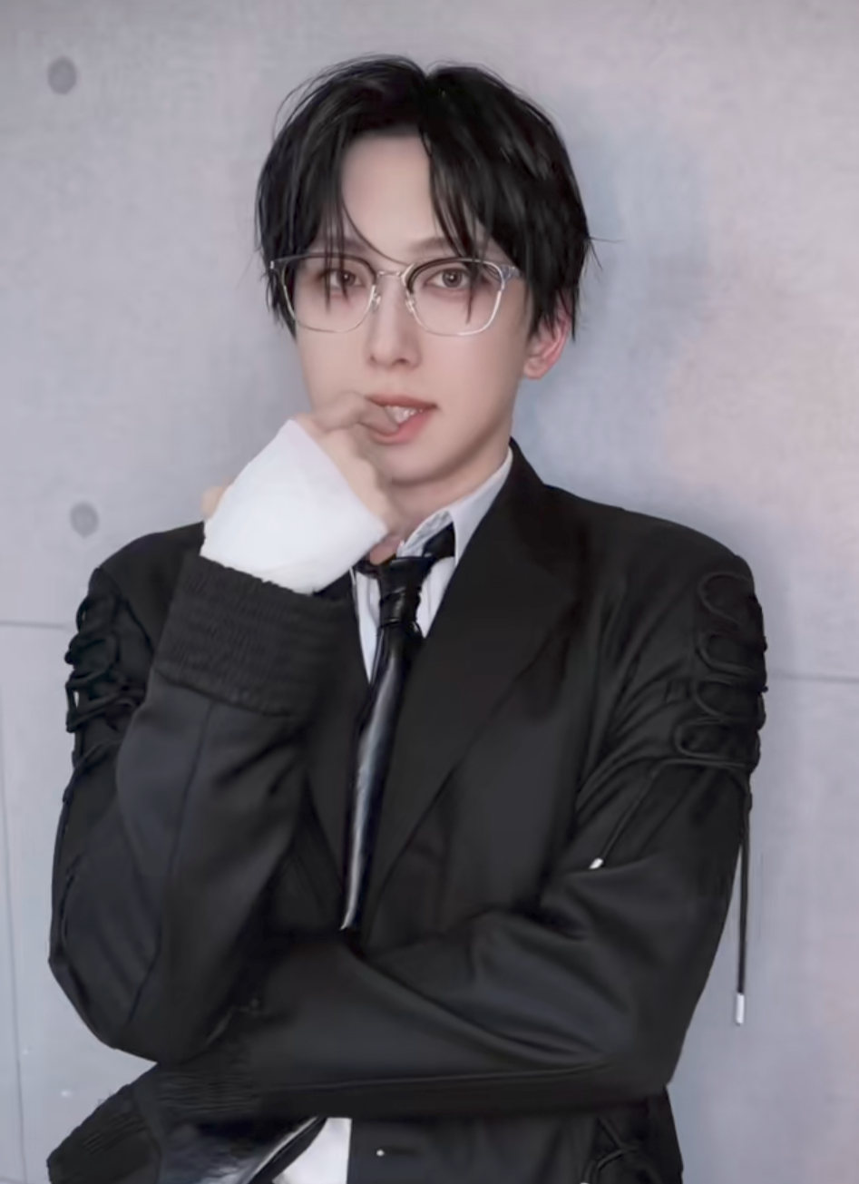 Behind-the-scenes cut of Fuma (&TEAM)