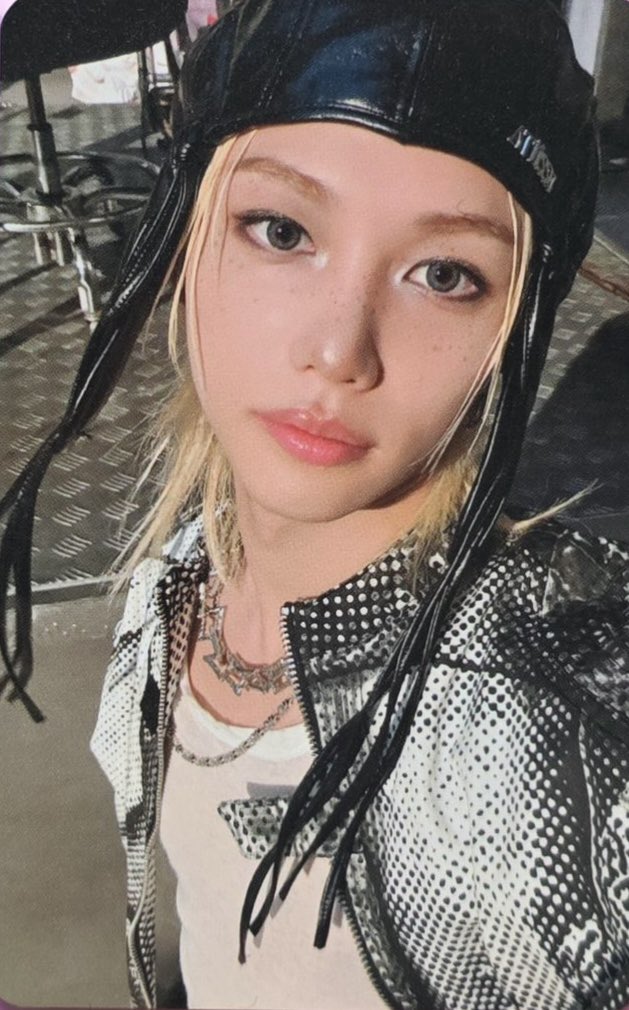 Behind-the-scenes cut of Felix (Stray Kids)