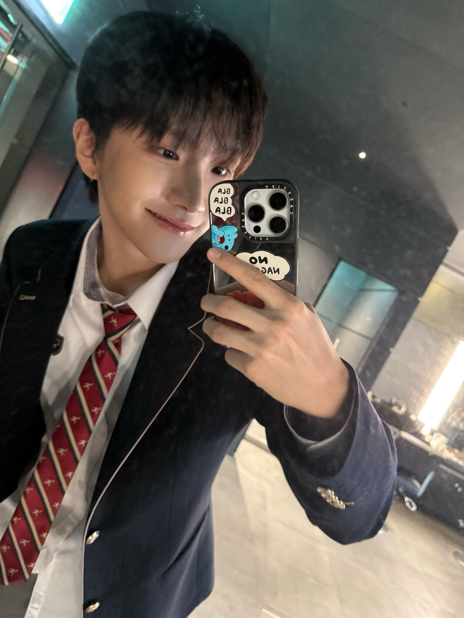 운학 (BOYNEXTDOOR)의 비하인드 컷