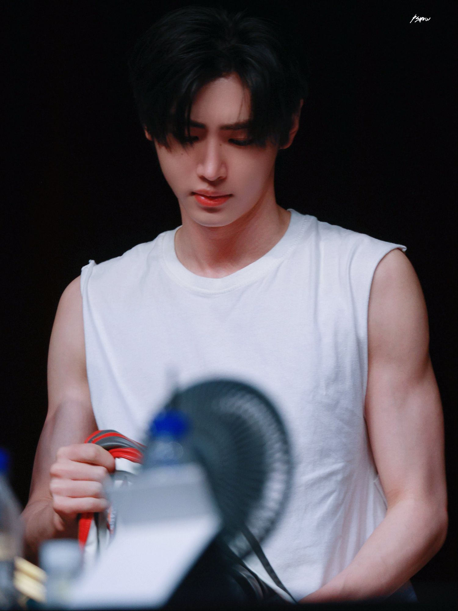Behind-the-scenes cut of Sunghoon (ENHYPEN)
