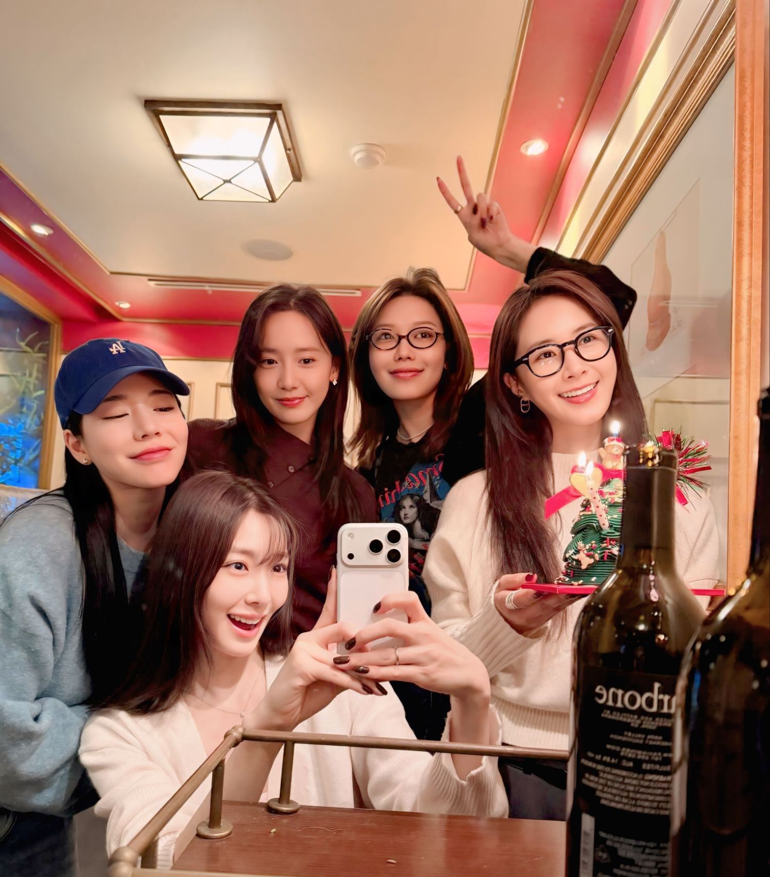 A moment captured by Girls' Generation's fan