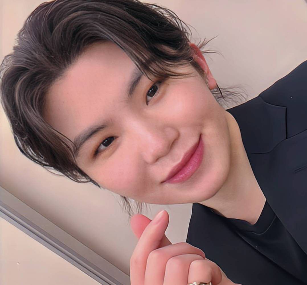 Recent activity shot of Woozi (SEVENTEEN)