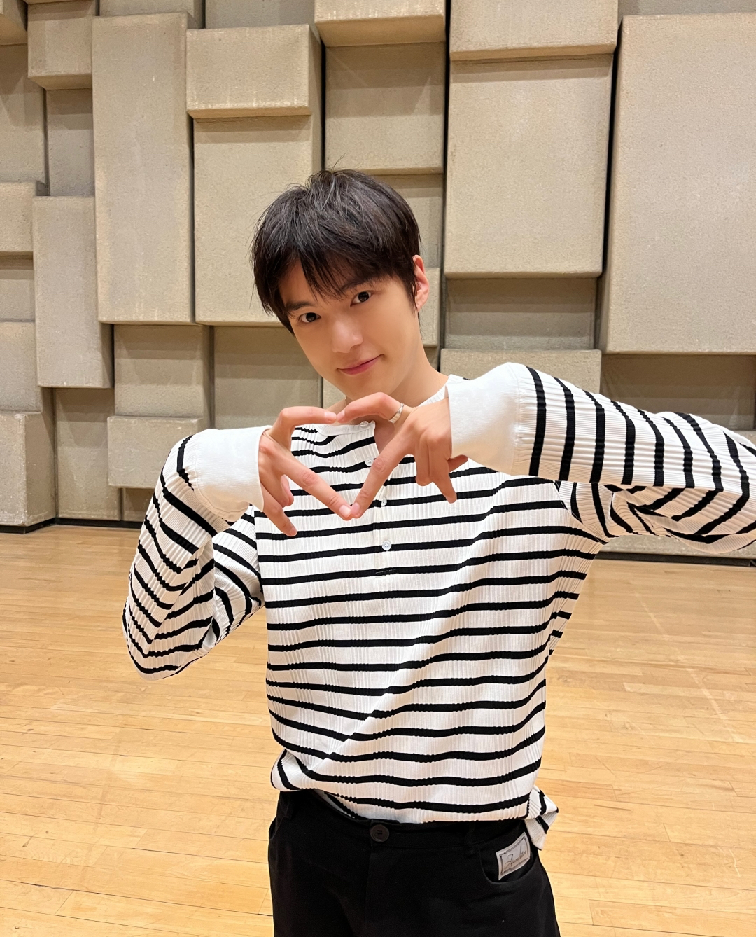 Feed komunitas K-pop terpanas hari ini