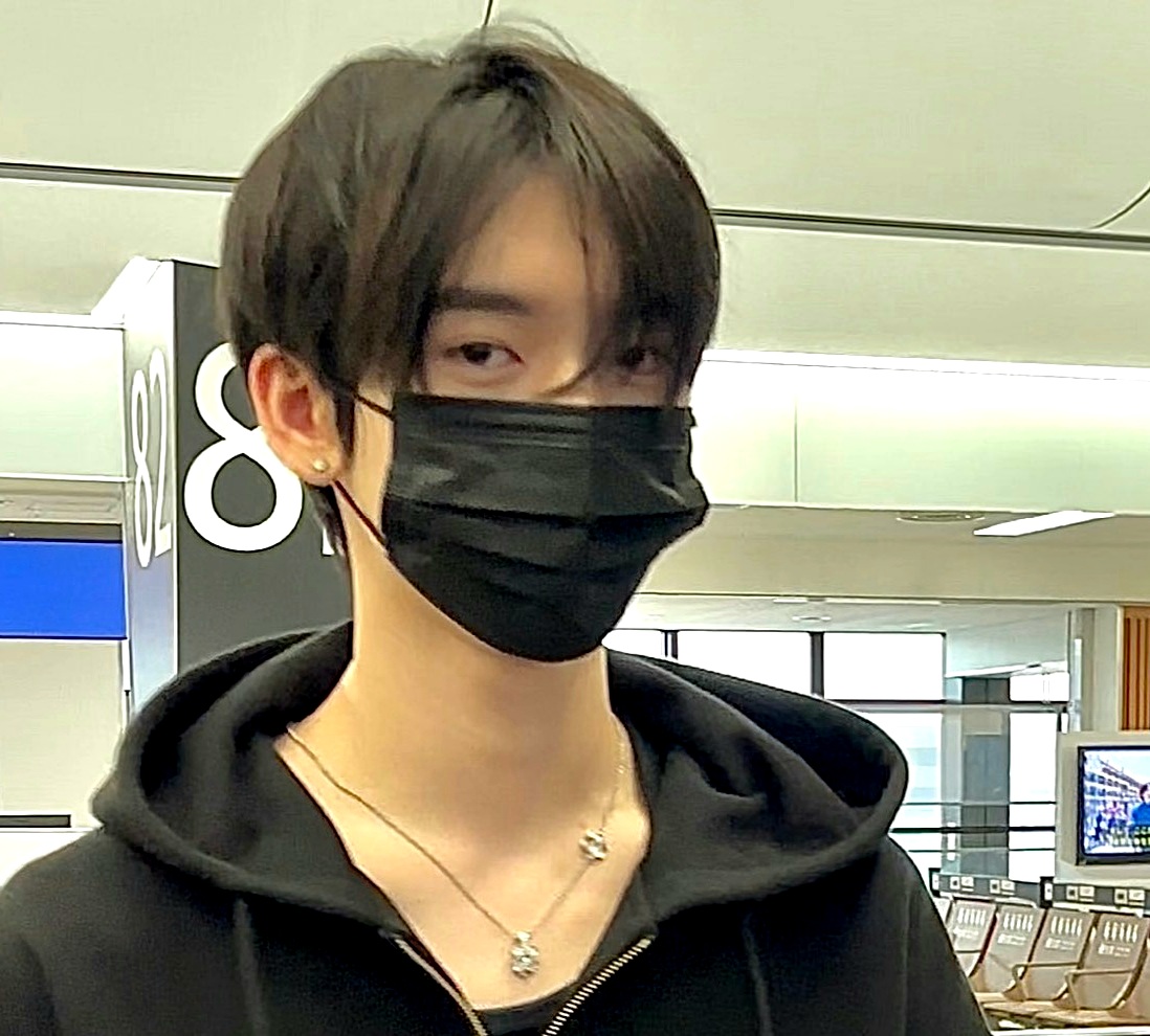 Latest photo of Han Yujin (ZEROBASEONE)