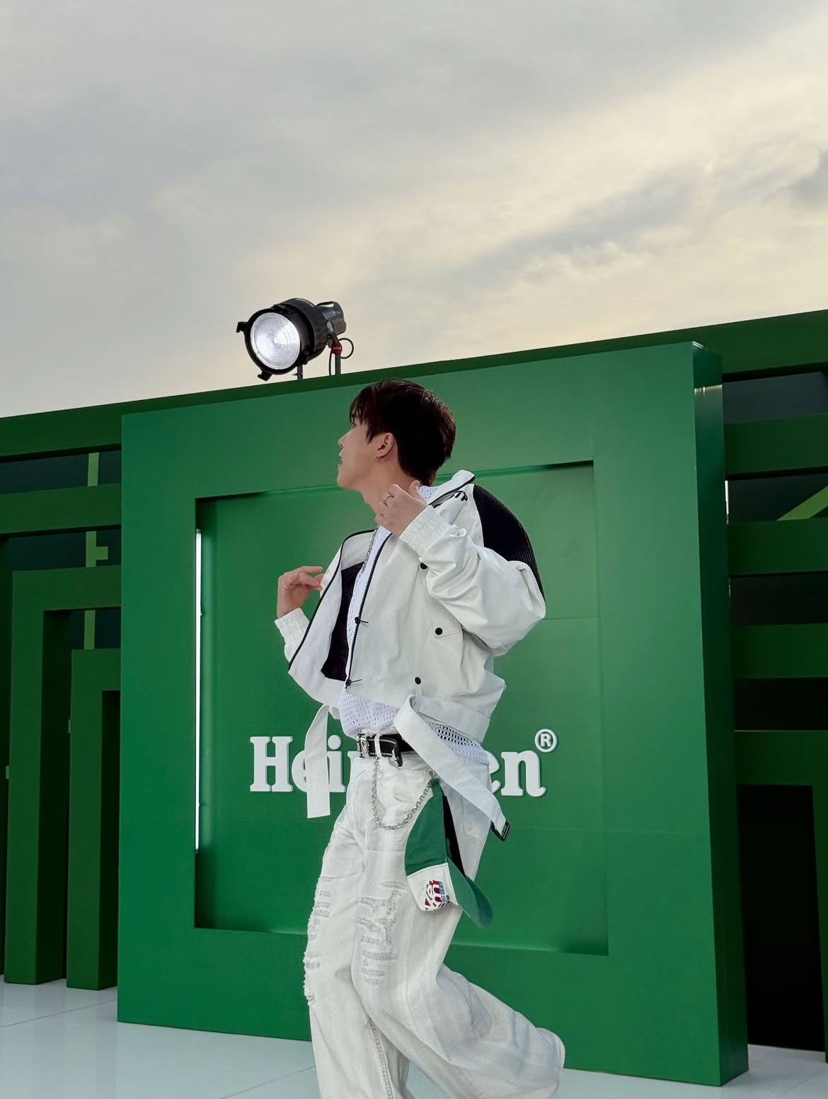 Behind-the-scenes cut of Dino (SEVENTEEN)
