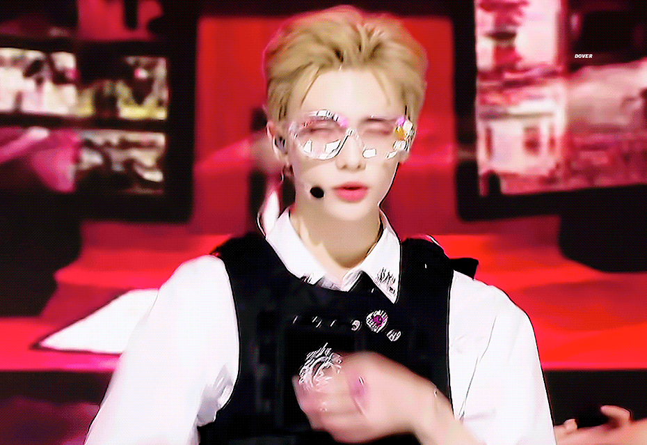 Behind-the-scenes cut of Hyunjin (Stray Kids)