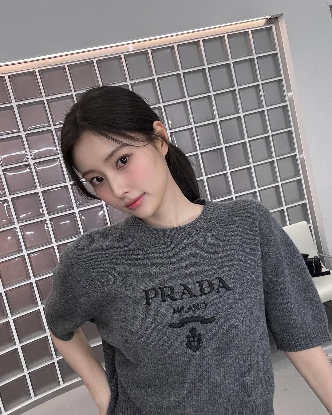 Recent activity shot of Kang Hyewon