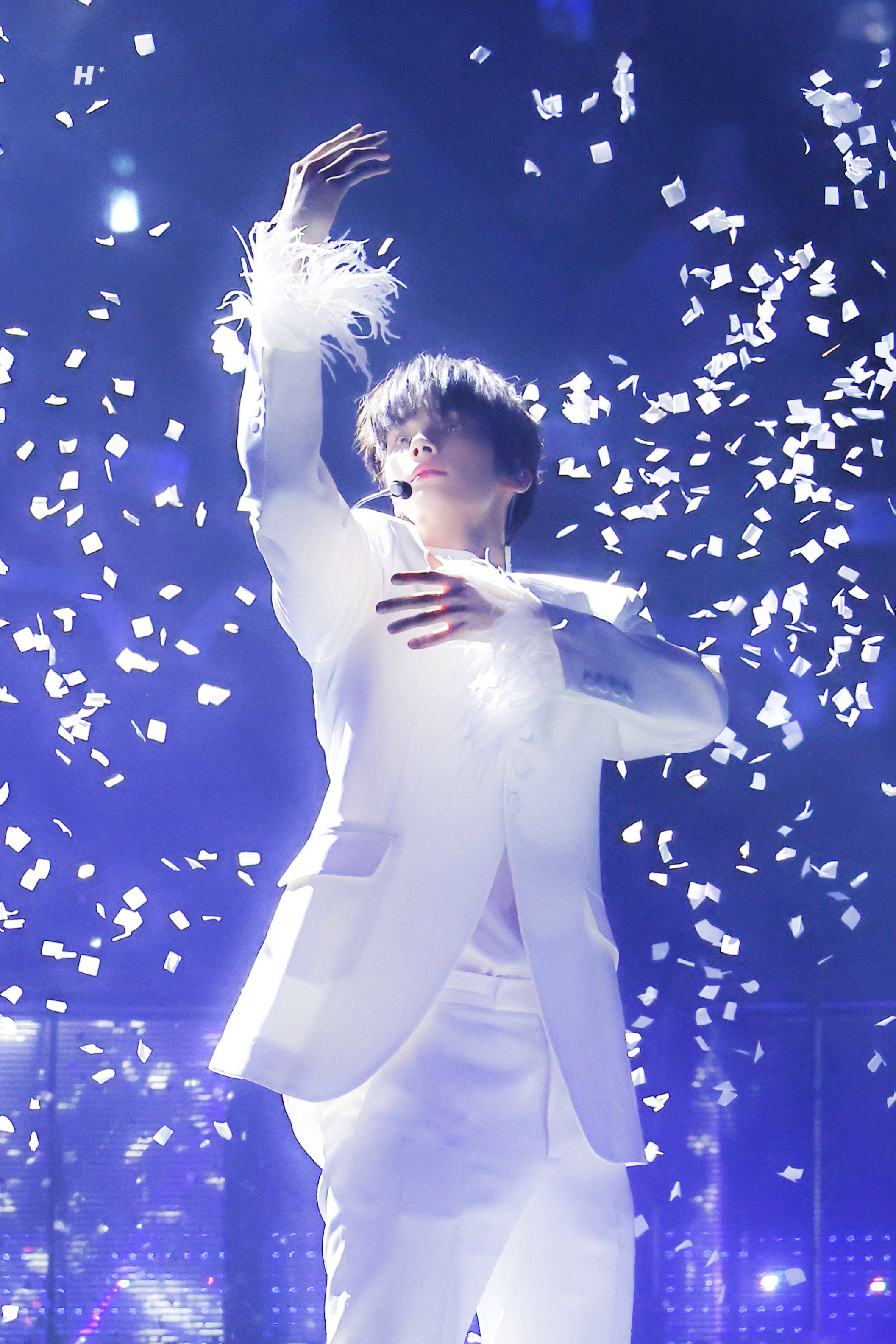 Behind-the-scenes cut of HueningKai (TOMORROW X TOGETHER)