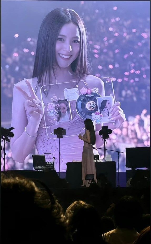 지수 (BLACKPINK) 최근 활동샷