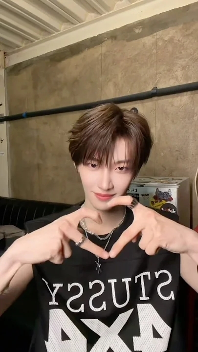 Behind-the-scenes cut of Chen Kaiwen