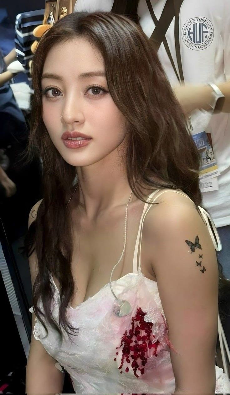 ジヒョ (TWICE)の最近の活動写真