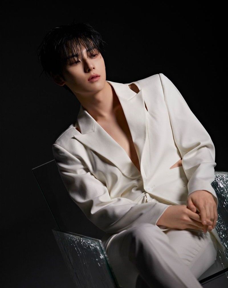 Latest photo of Hwang Minhyun