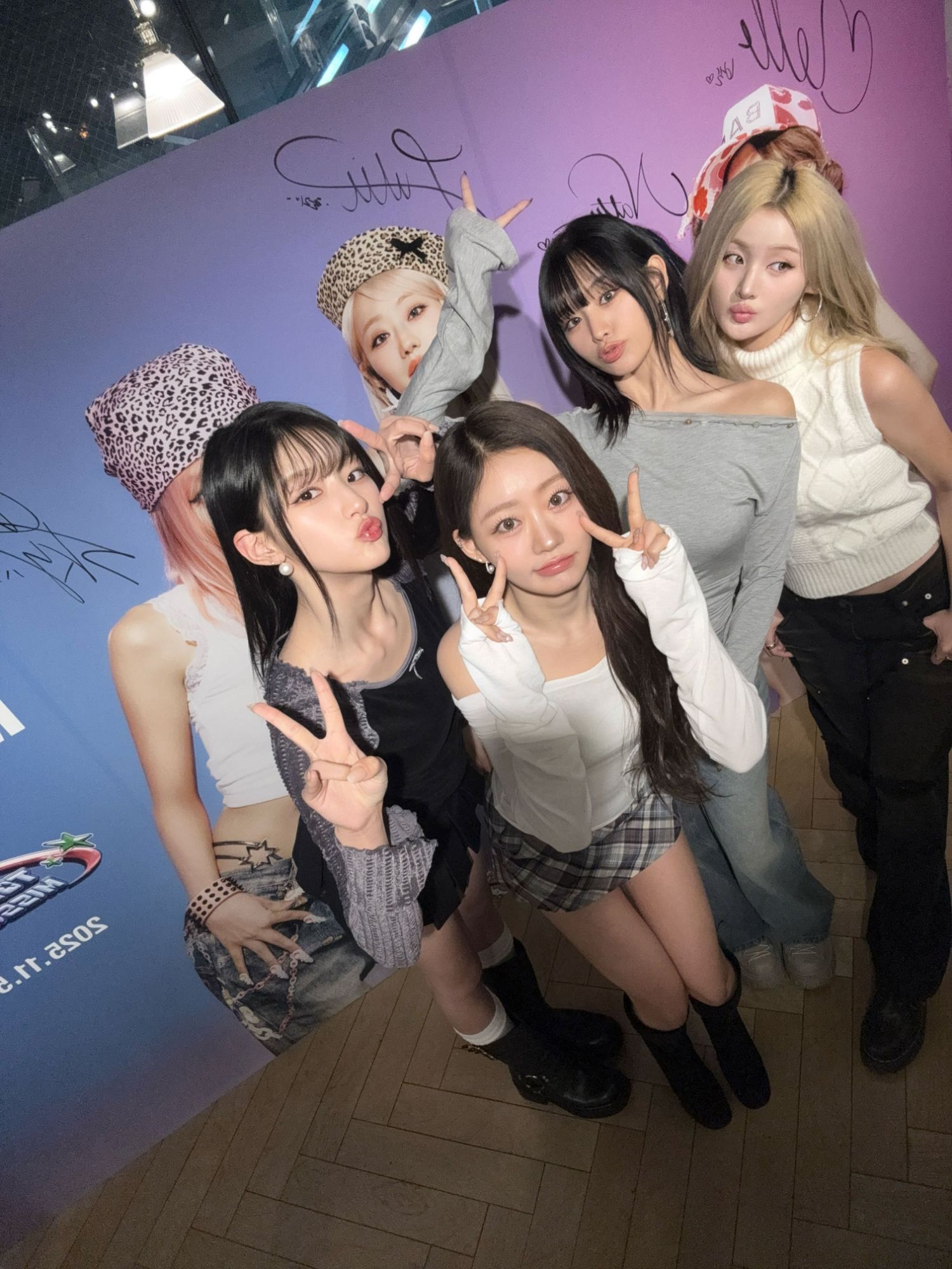 Behind-the-scenes cut of KISS OF LIFE