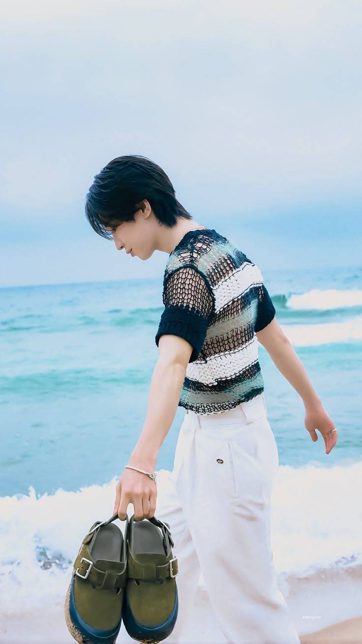 Latest photo of Wonwoo (SEVENTEEN)