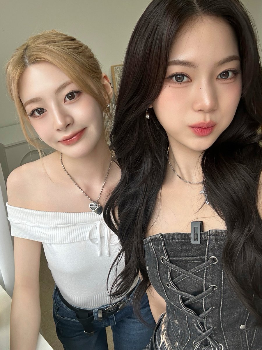 Latest photo of STAYC