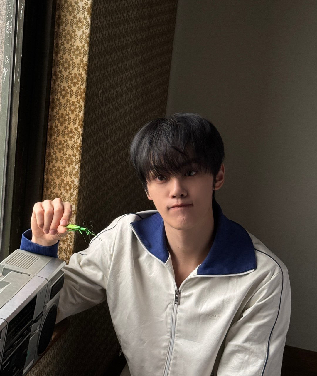 Latest photo of Kim Gyuvin (ZEROBASEONE)