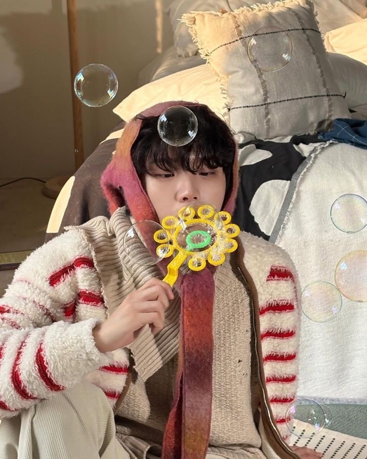 Behind-the-scenes cut of Woonhak (BOYNEXTDOOR)