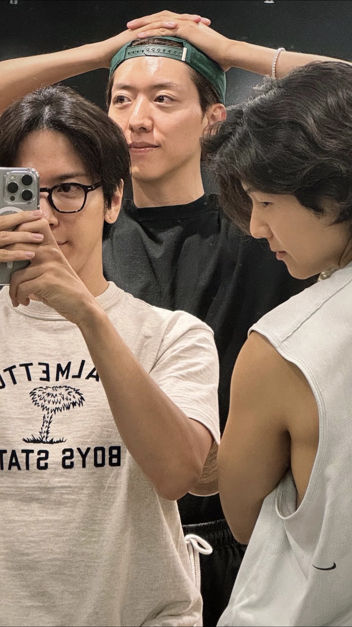 Behind-the-scenes cut of CNBLUE