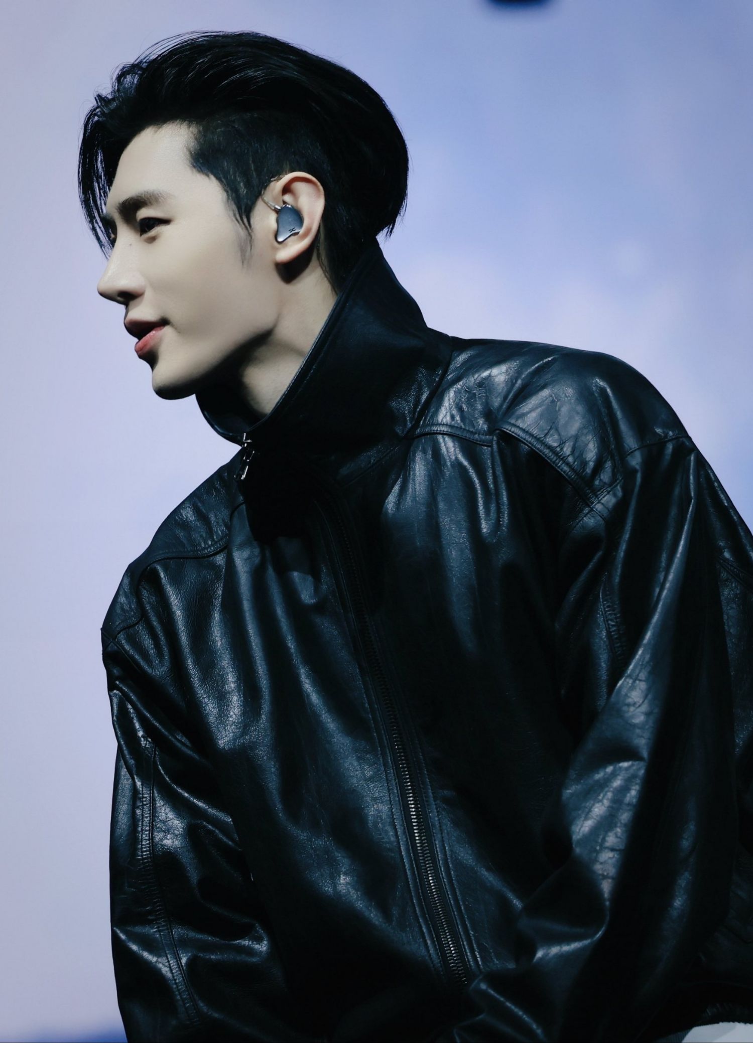 Recent activity shot of Sunghoon (ENHYPEN)