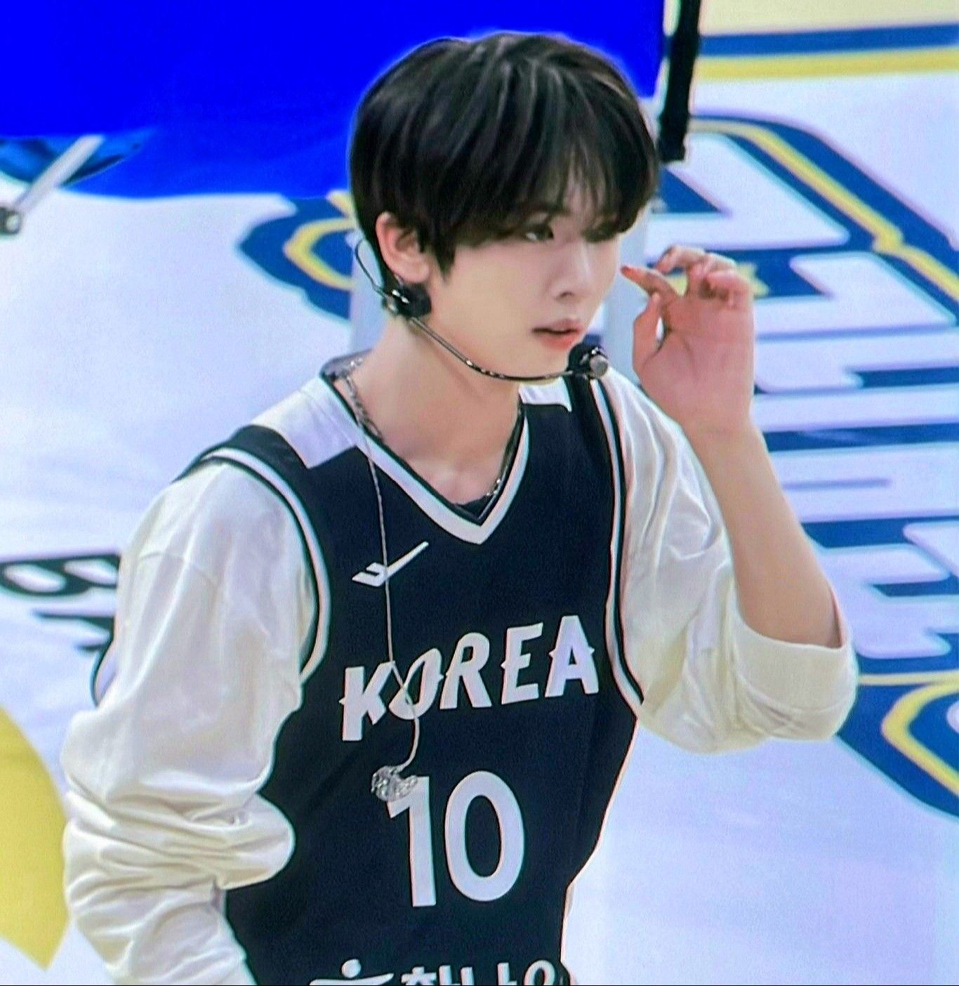 Recent activity shot of Han Yujin (ZEROBASEONE)