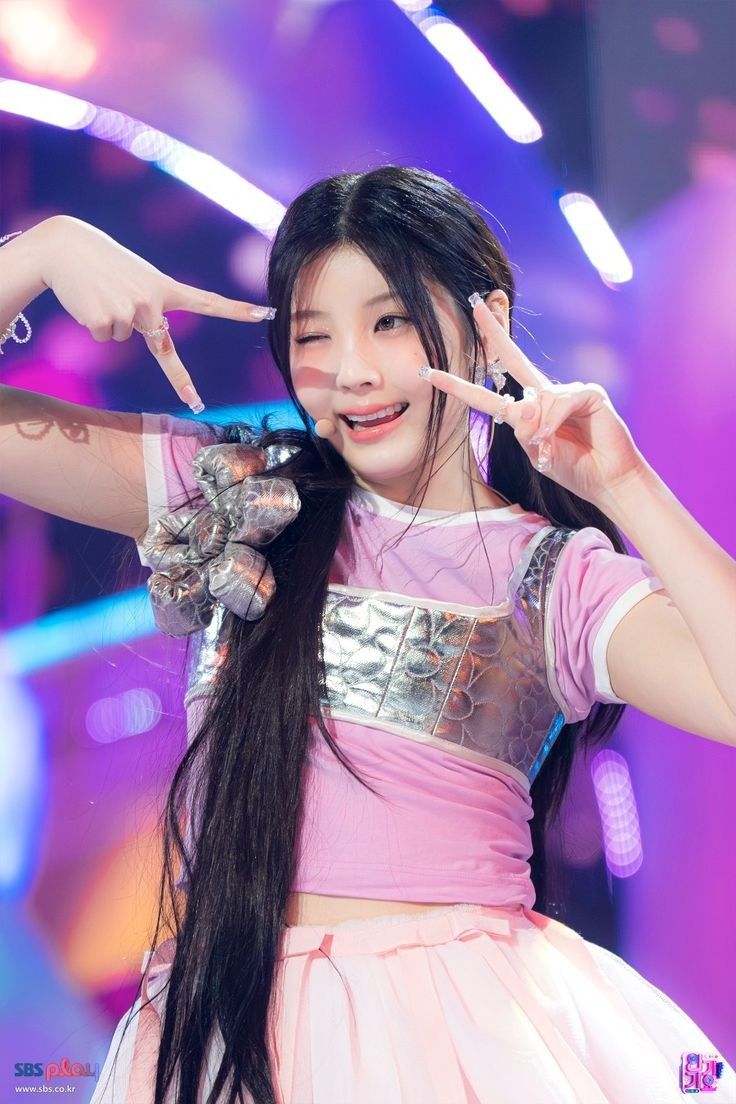 Latest photo of Wonhee (ILLIT)