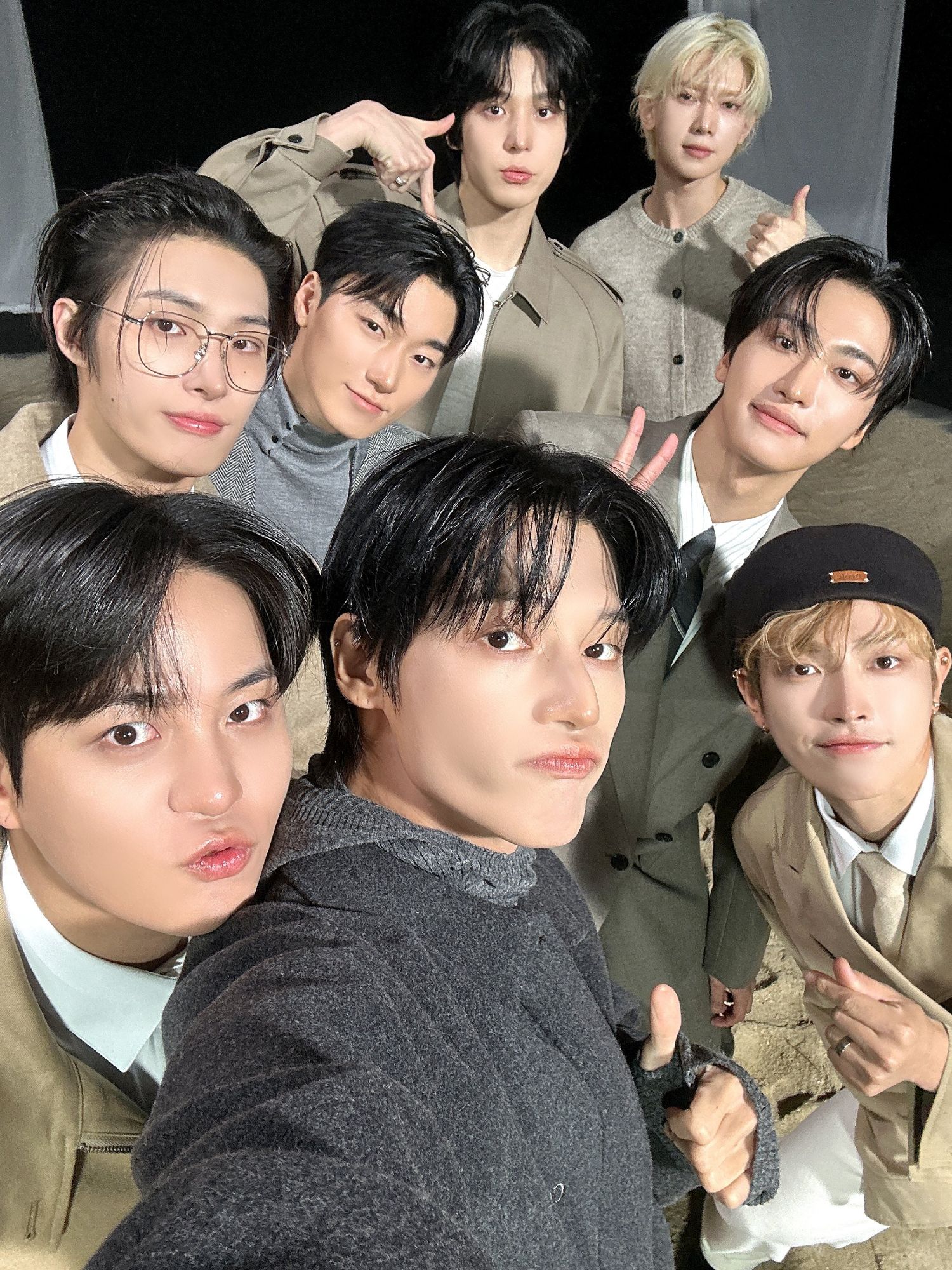 ATEEZの舞台裏ショット