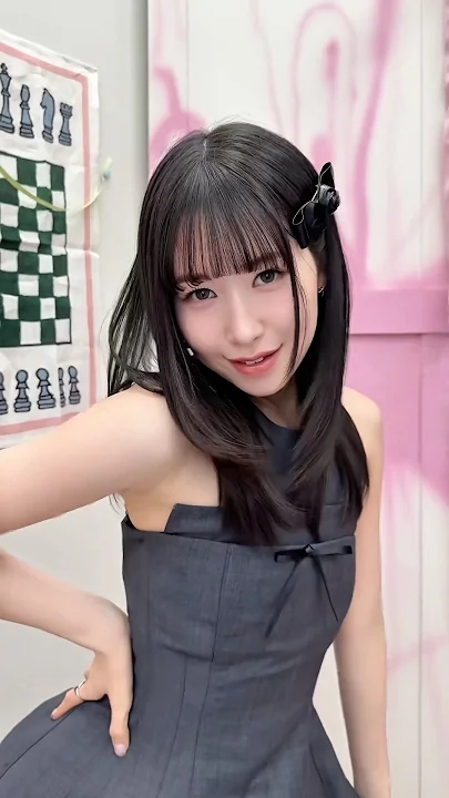 Recent activity shot of Kasahara Momona (ME:I)