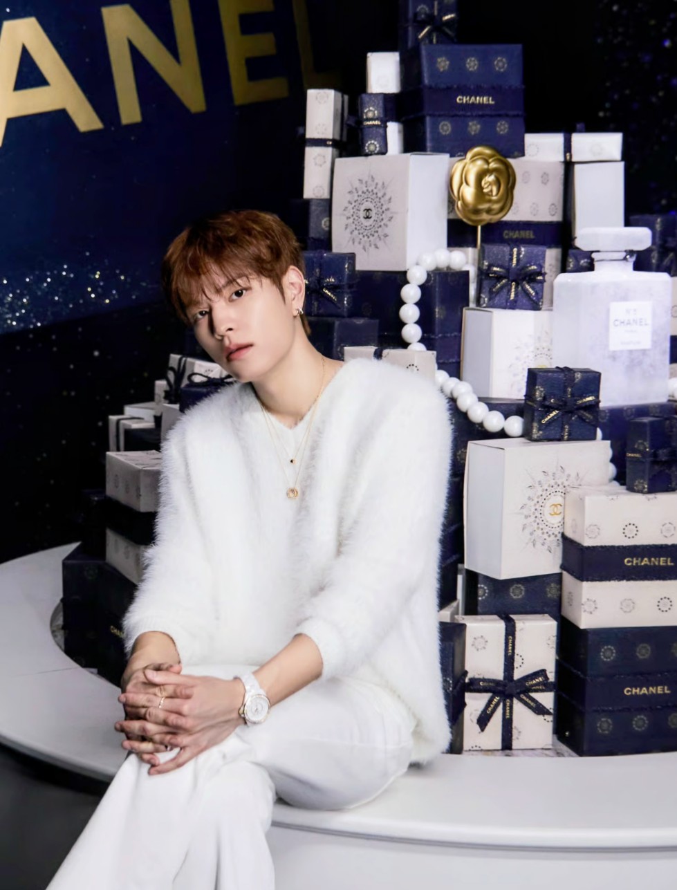 Behind-the-scenes cut of Seungmin (Stray Kids)