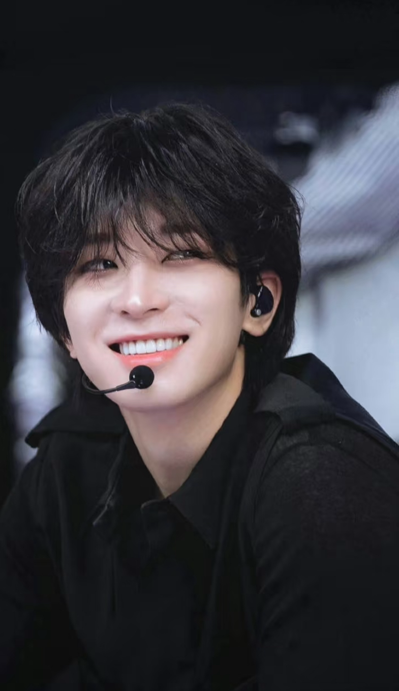 A heartfelt wallpaper shared by Wonwoo (SEVENTEEN)'s fans