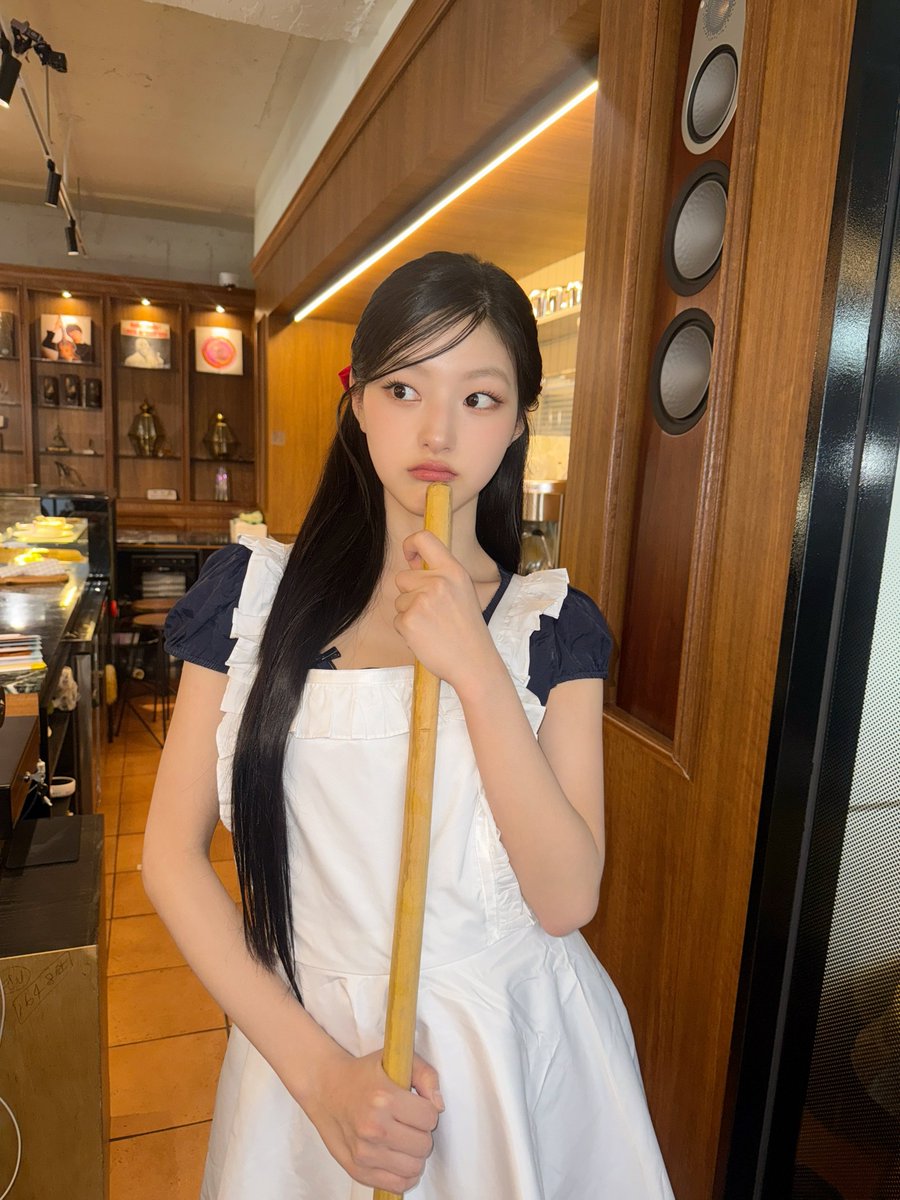 A moment captured by KISS OF LIFE's fan