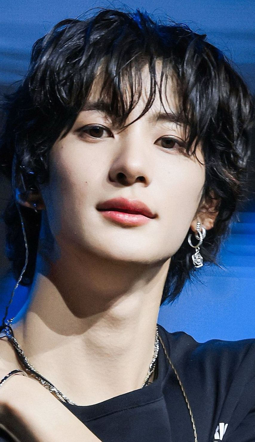 A heartfelt wallpaper shared by Anton (RIIZE)'s fans