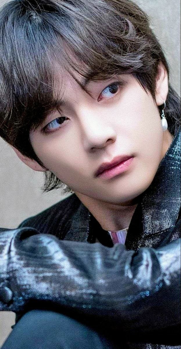 뷔 (방탄소년단)의 비하인드 컷