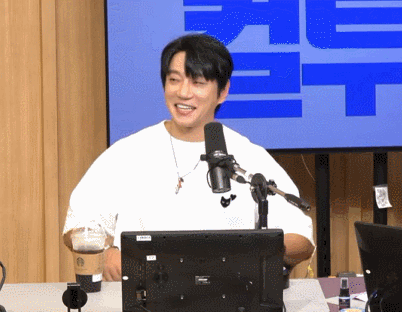 Latest photo of Hwang Chiyeol