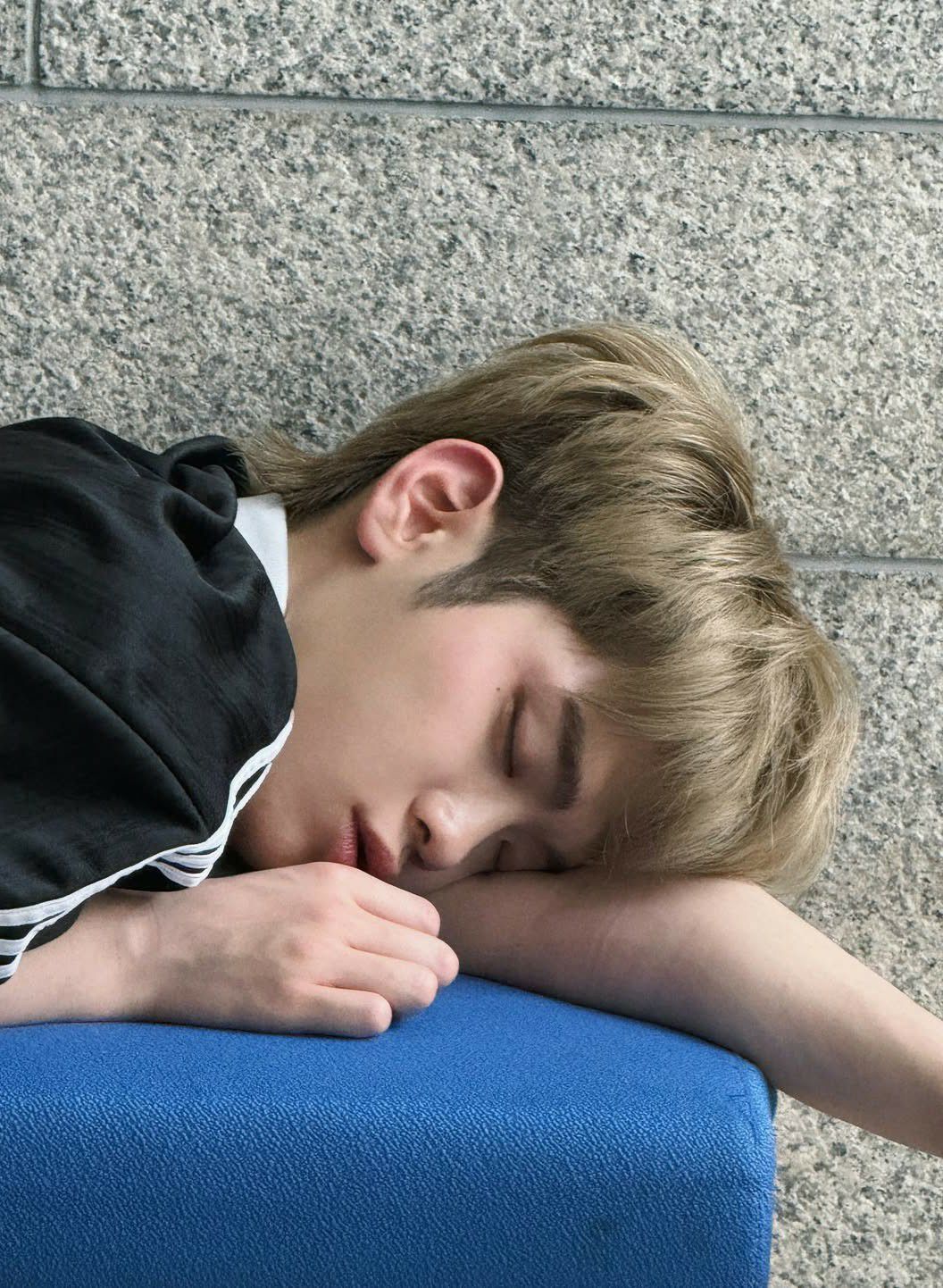 김태래 (제로베이스원)의 최신 사진
