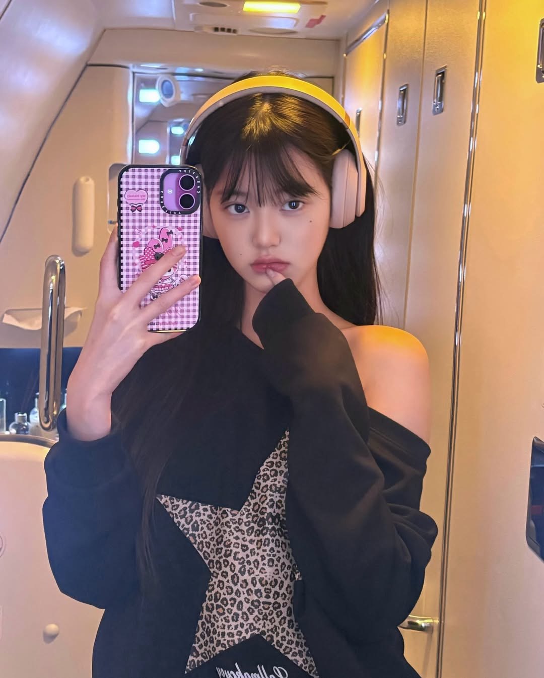 チャン・ウォニョン (IVE)の舞台裏ショット