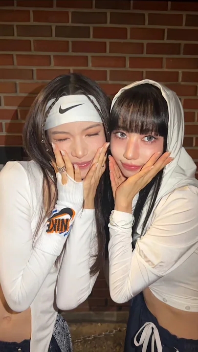 A heartfelt wallpaper shared by SECRET NUMBER's fans