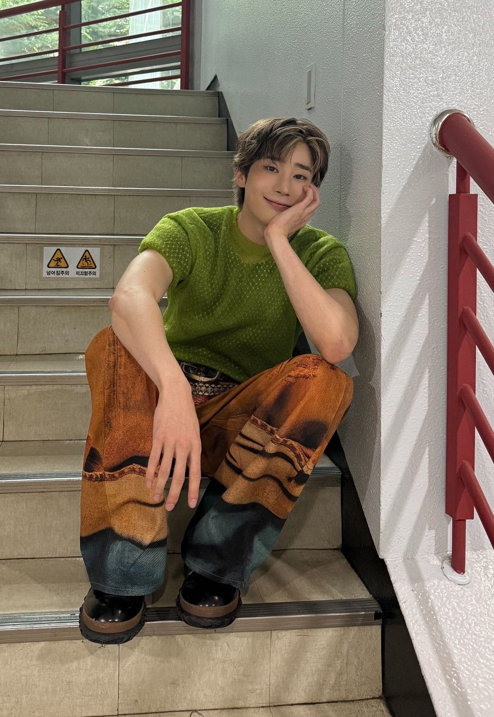 Behind-the-scenes cut of Han Seungwoo