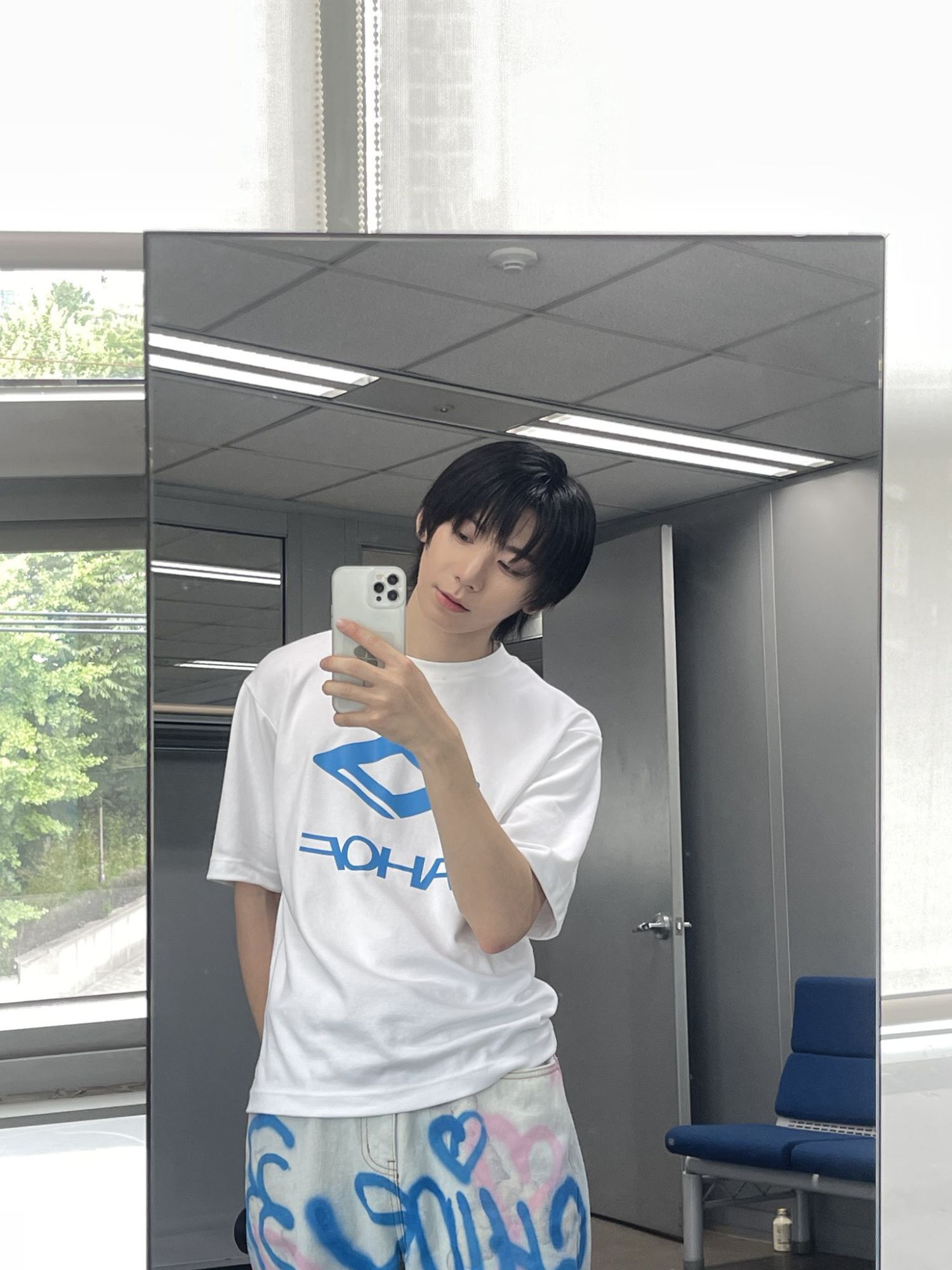 Behind-the-scenes cut of Park Han (AHOF)