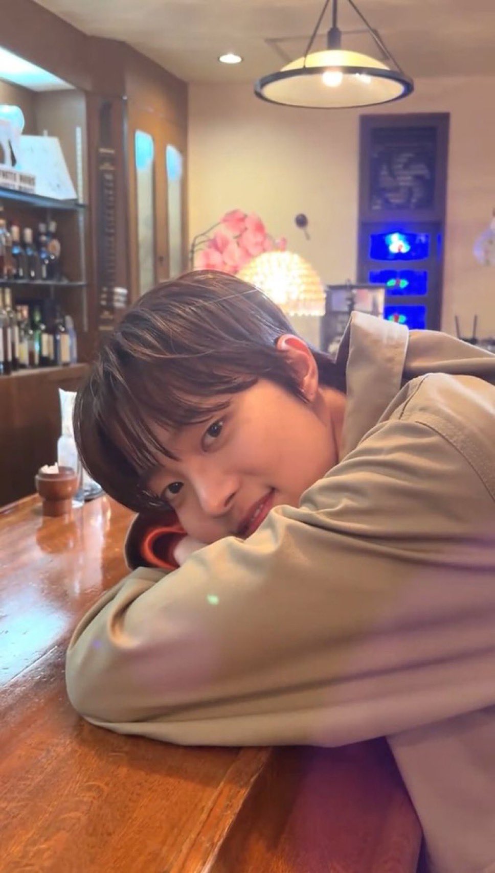 Behind-the-scenes cut of EJ (&TEAM)