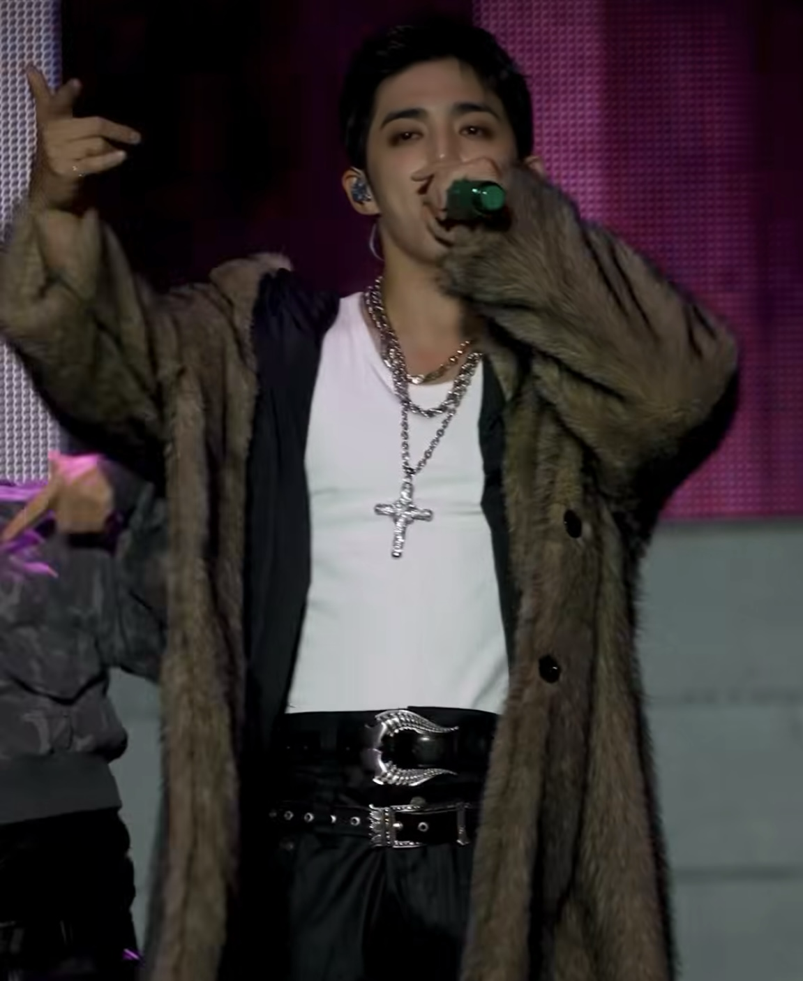 Foto aktivitas terbaru S.Coups (SEVENTEEN)