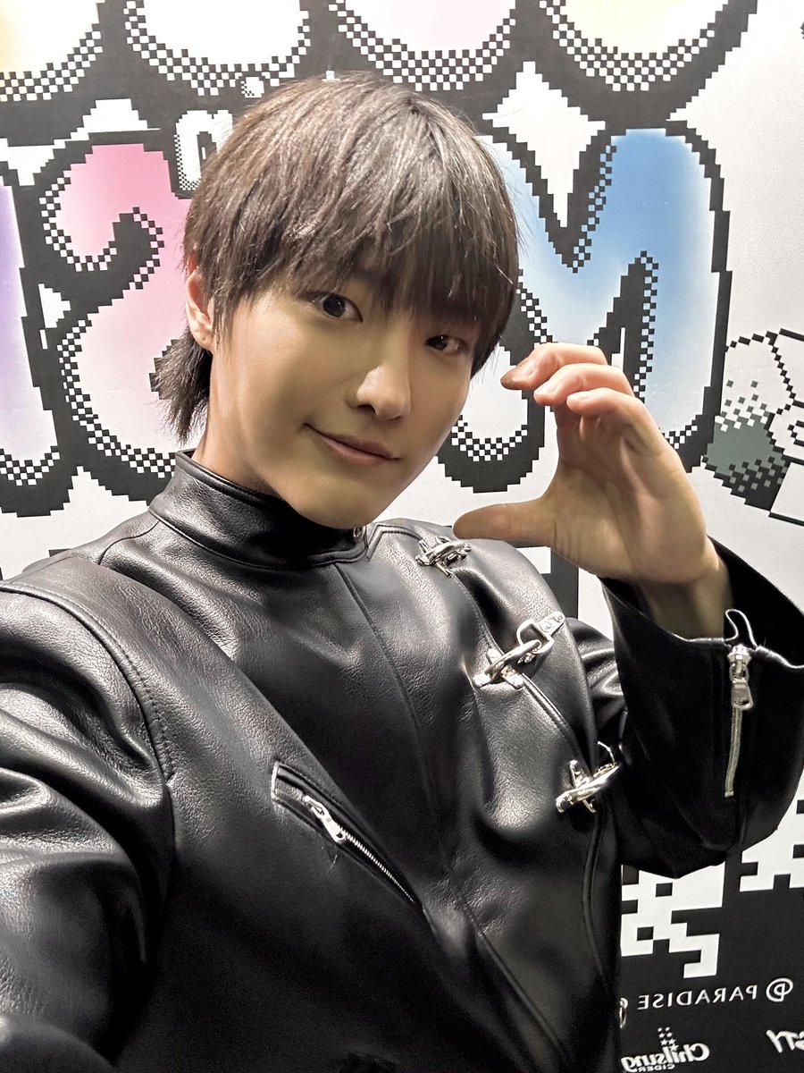 Behind-the-scenes cut of WOODZ