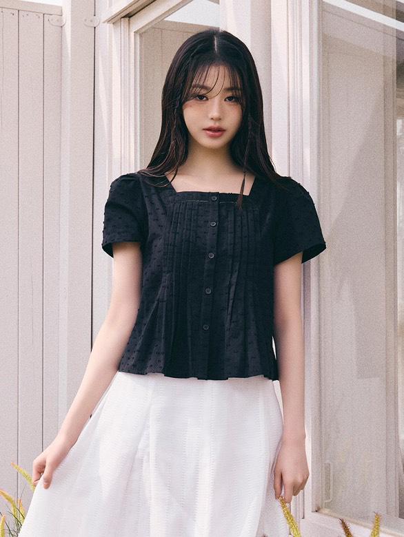 Behind-the-scenes cut of Jang Wonyoung (IVE)
