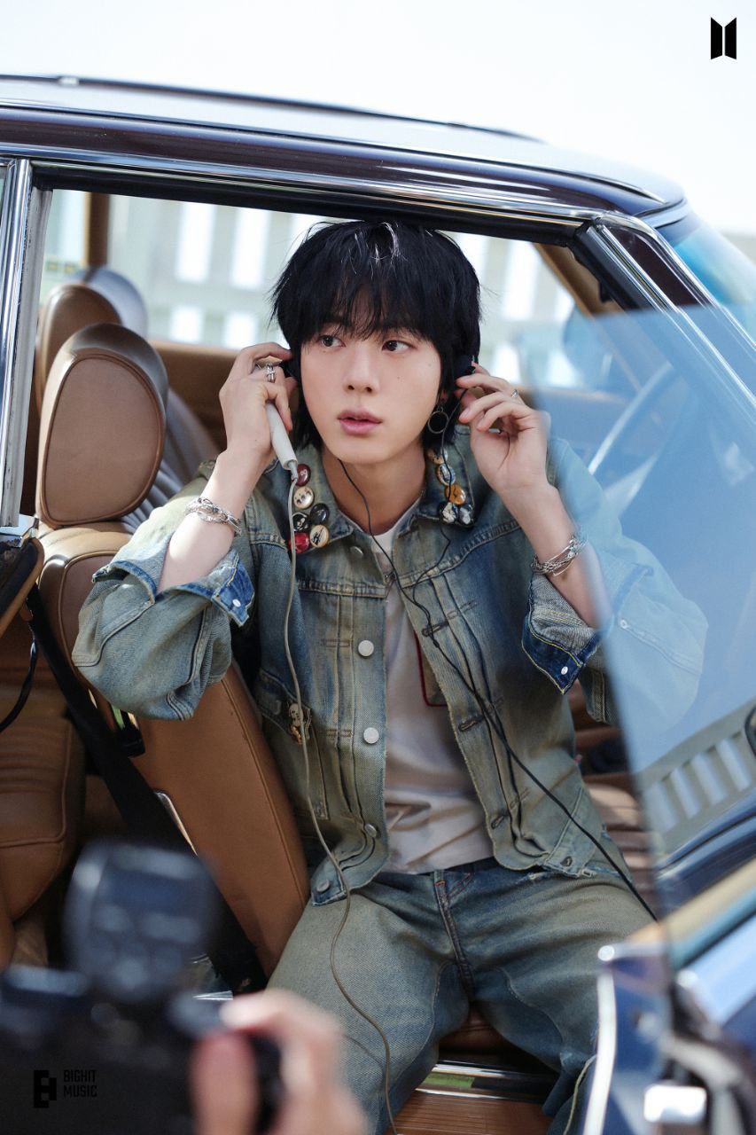 Jin (防弹少年团)粉丝拍下的瞬间