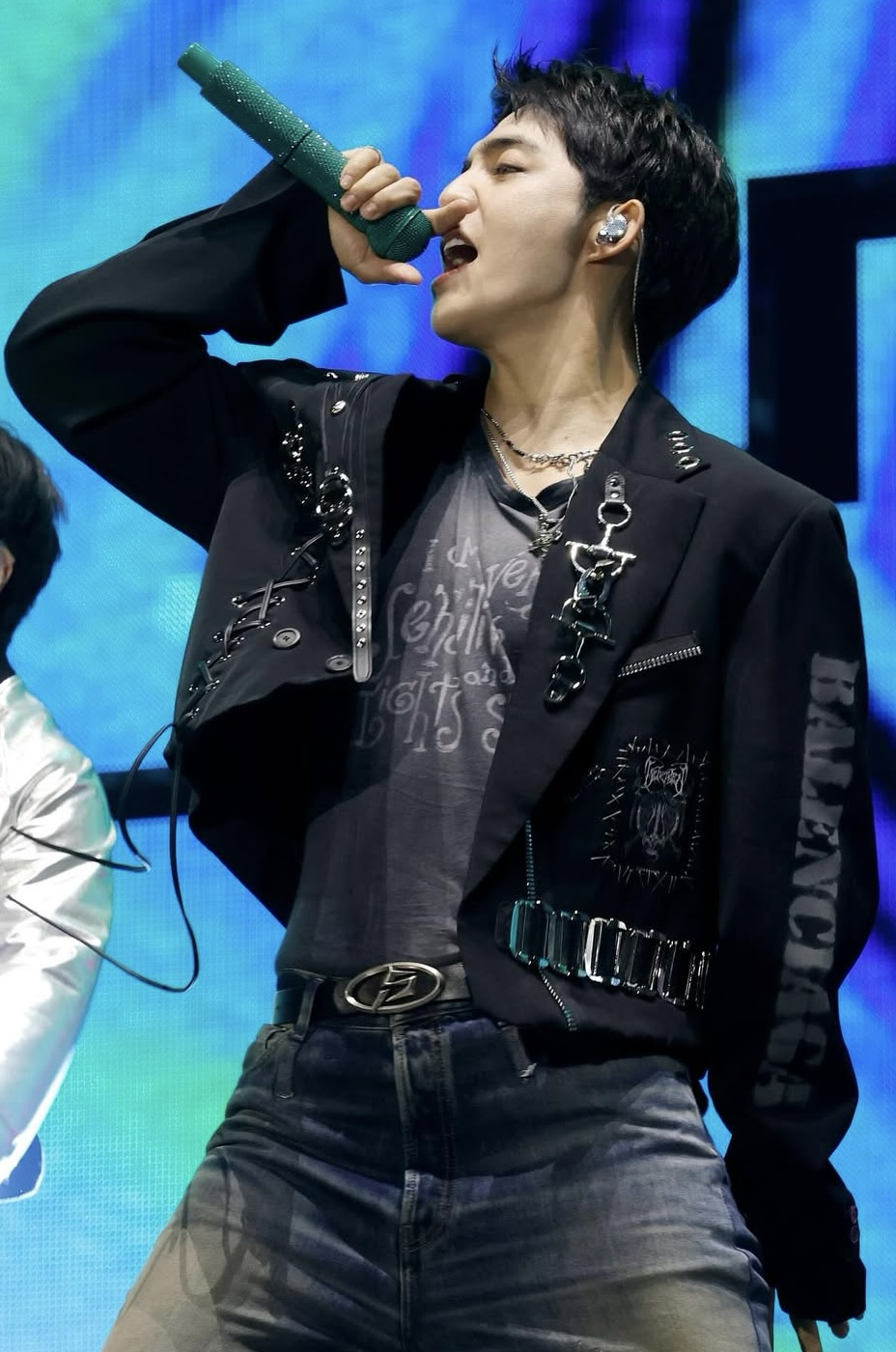 A moment captured by S.Coups (SEVENTEEN)'s fan